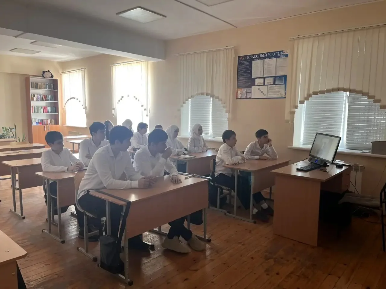 «Предательство»: взгляд сквозь экран. В нашей школе продолжается цикл мероприятий в рамках внеурочно