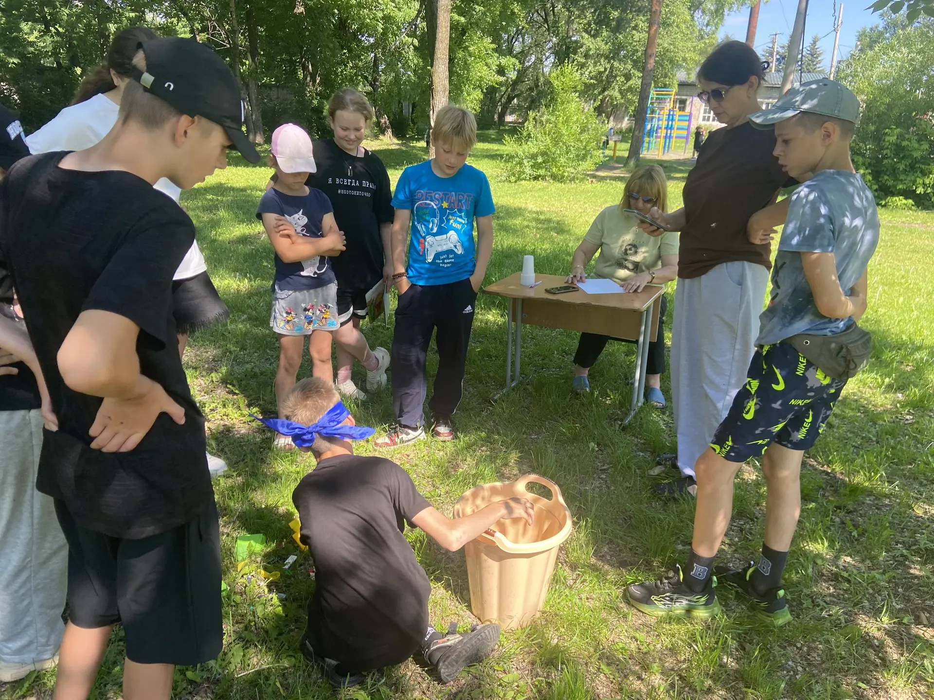🌞 Предпоследний день в пришкольном лагере: рекорды, эмоции и лучшие кадры!

Вот и пролетела почти в