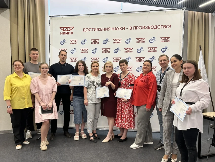 Управленческий резерв: сотрудники НИИПП стали выпускниками Института экономики и менеджмента ТГУ
 
В