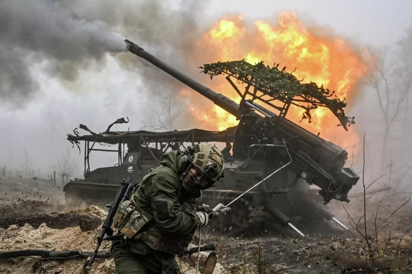 Российские военные предотвратили попытку ВСУ вырваться из Волчанского котла, сообщил РИ...