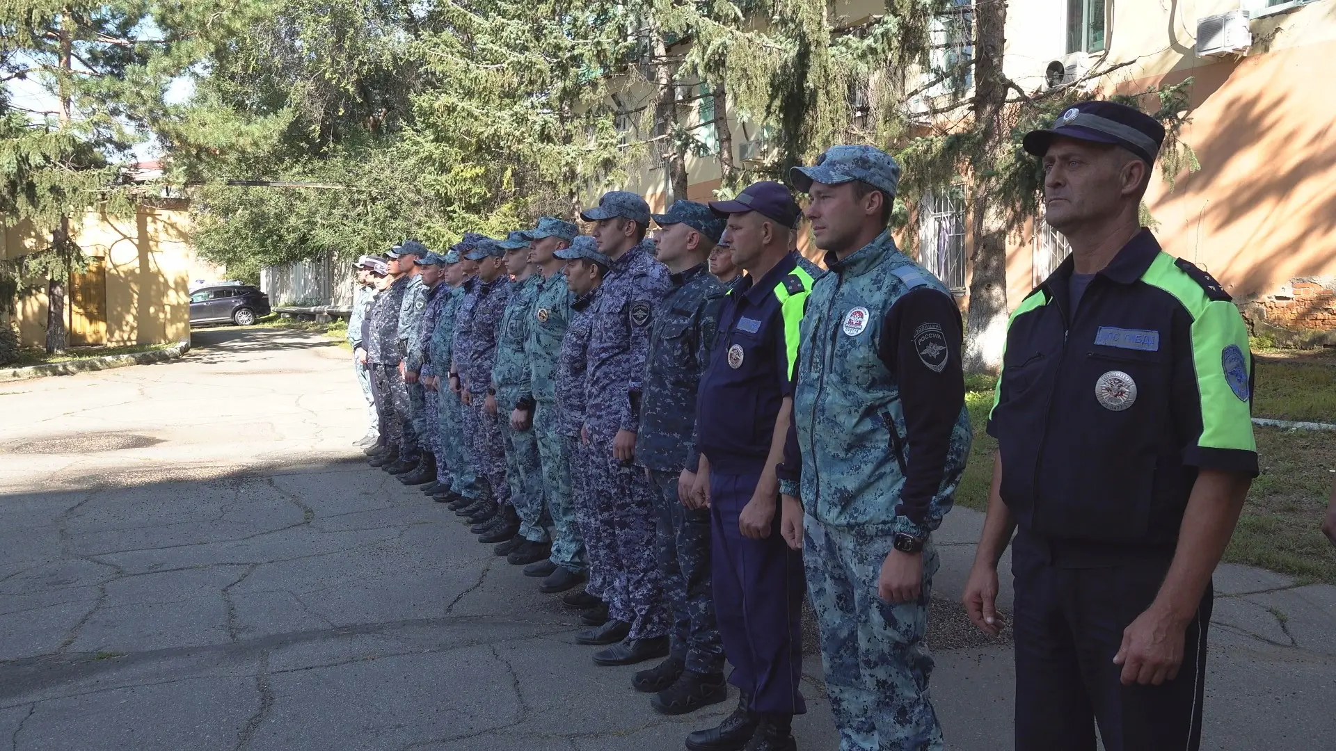 В Благовещенске состоялась встреча сводного отряда Амурской полиции, прибывшего из служ...