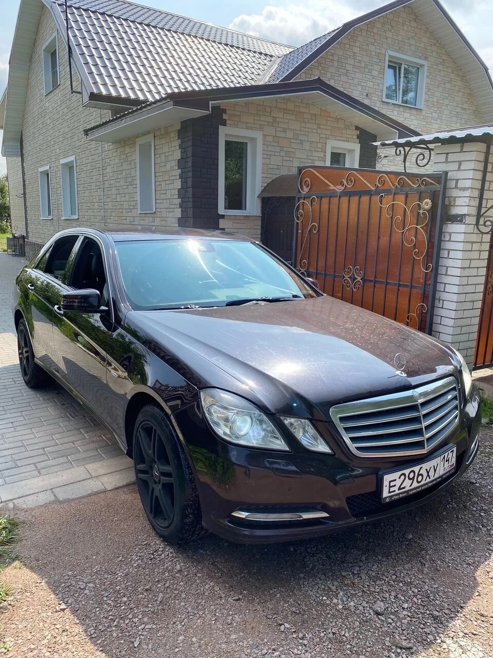 В продаже Mercedes E200 W212