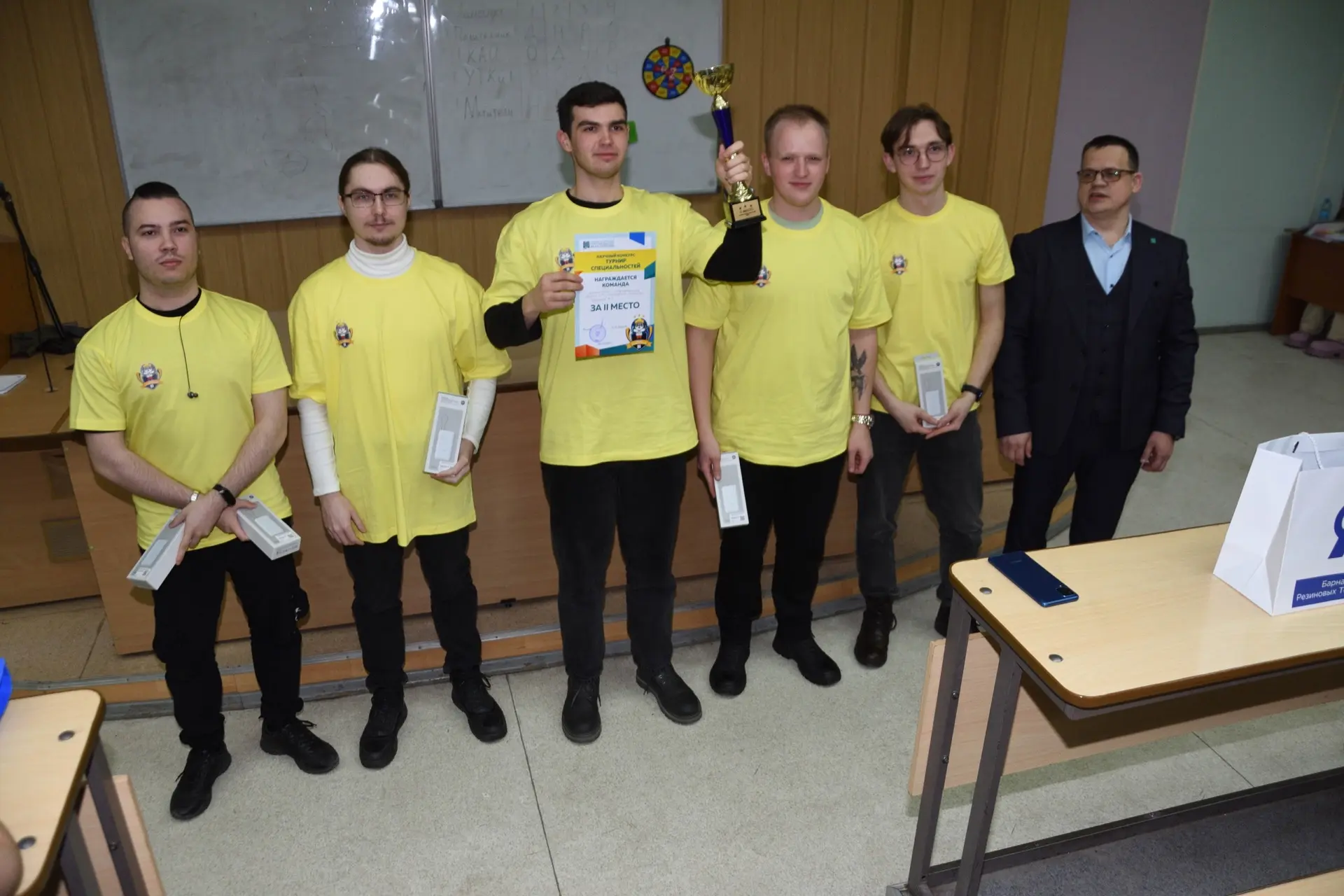 ✅ Турнир специальностей   В АлтГТУ завершился ежегодный научный конкурс «Турнир специальностей». Сту