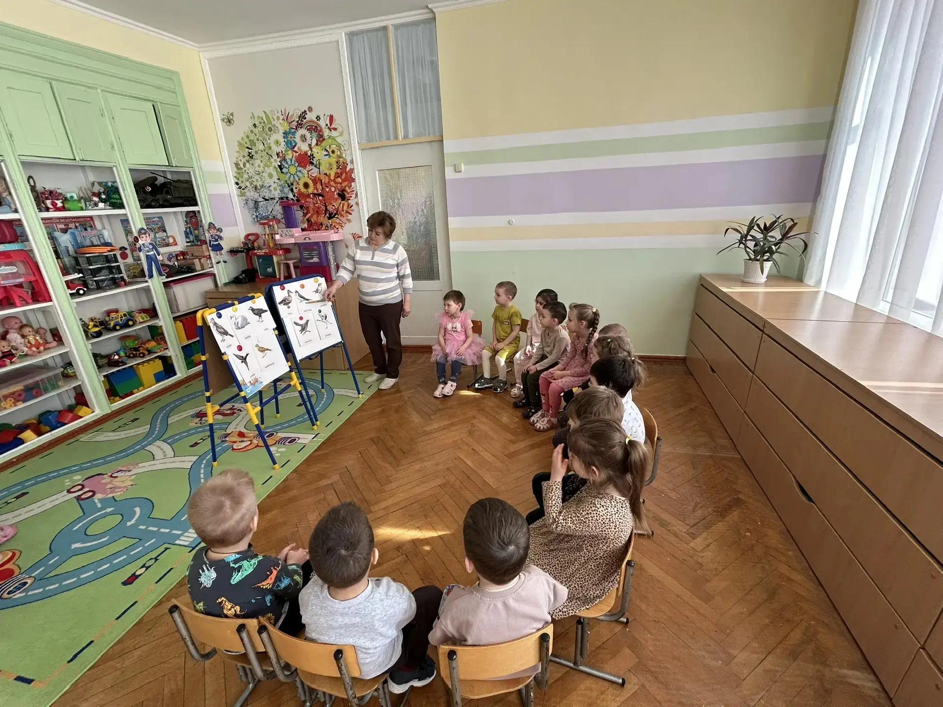 В младшей группе "Веселый улей" прошел тематический день, посвященный Международному дн...