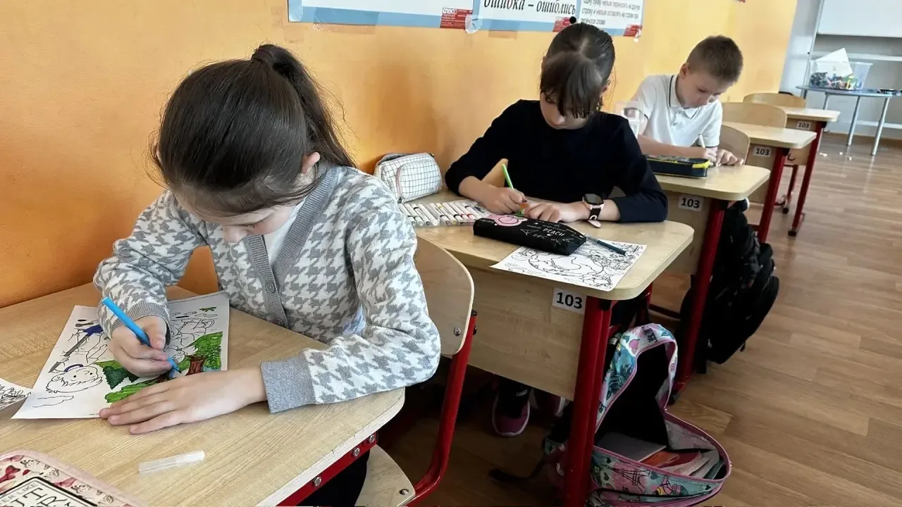 Сегодня Орлята из 3‑В класса МОУ «Глебовская СОШ» с большим интересом отметили «День Земли» 🌎 Ребята