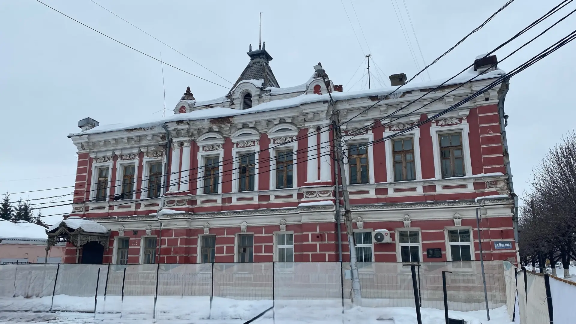 По результатам регулярного мониторинга установлено неудовлетворительное состояние объек...