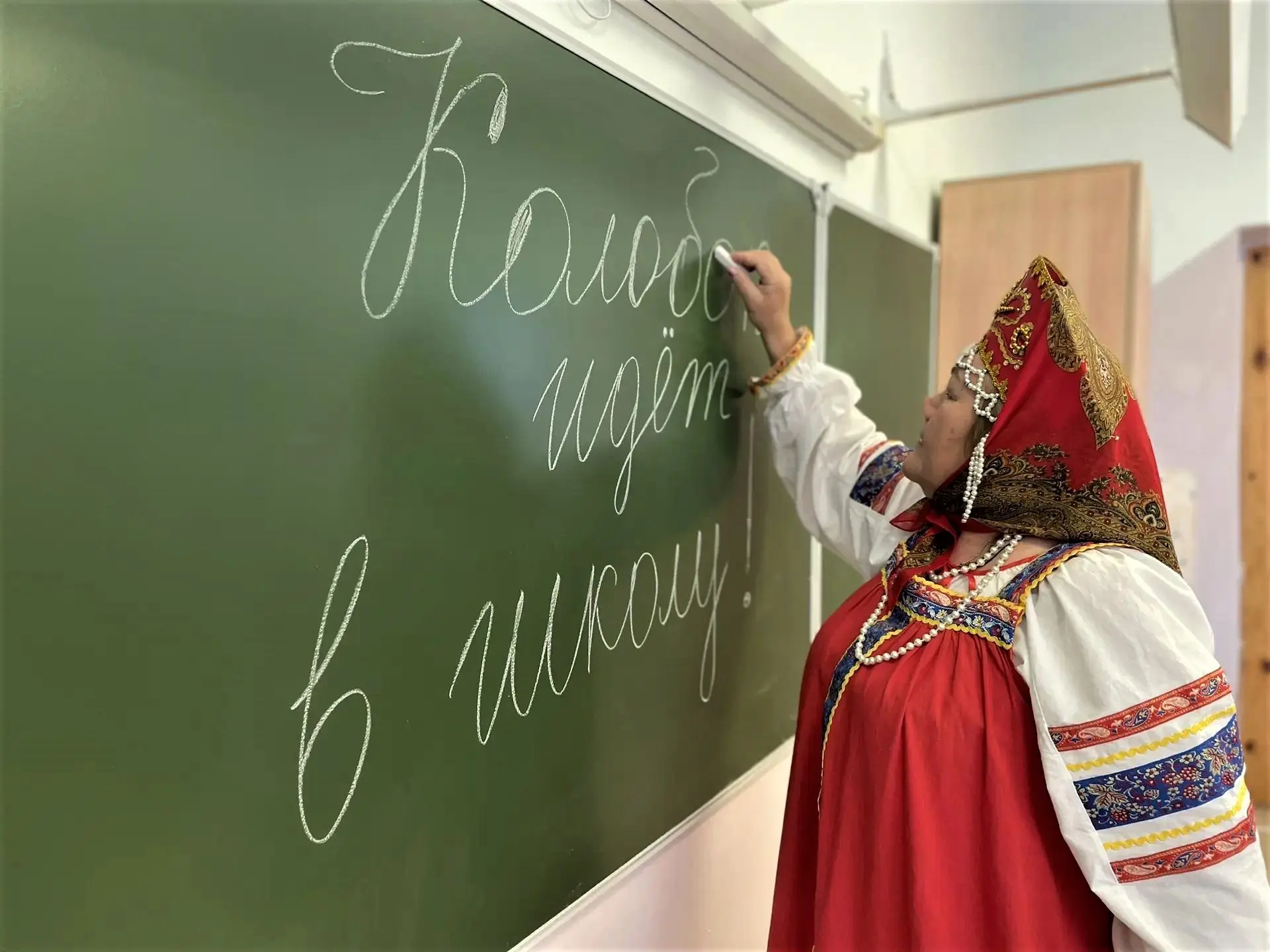 ✨Сказка, которая объединяет: «серебряные» волонтеры в гостях у школьников
