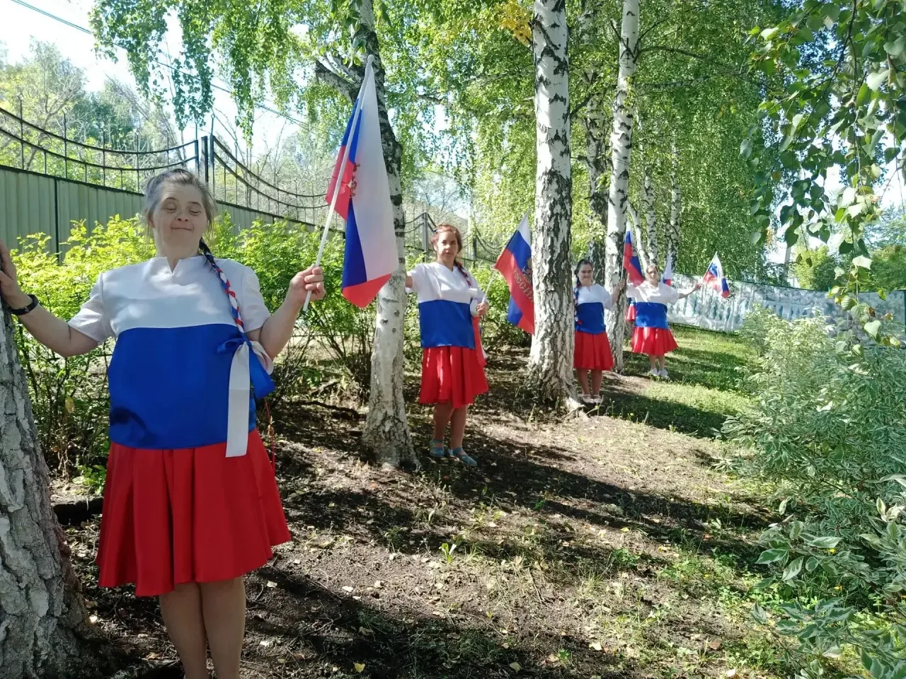 🇷🇺 Пусть гордо реет триколор!