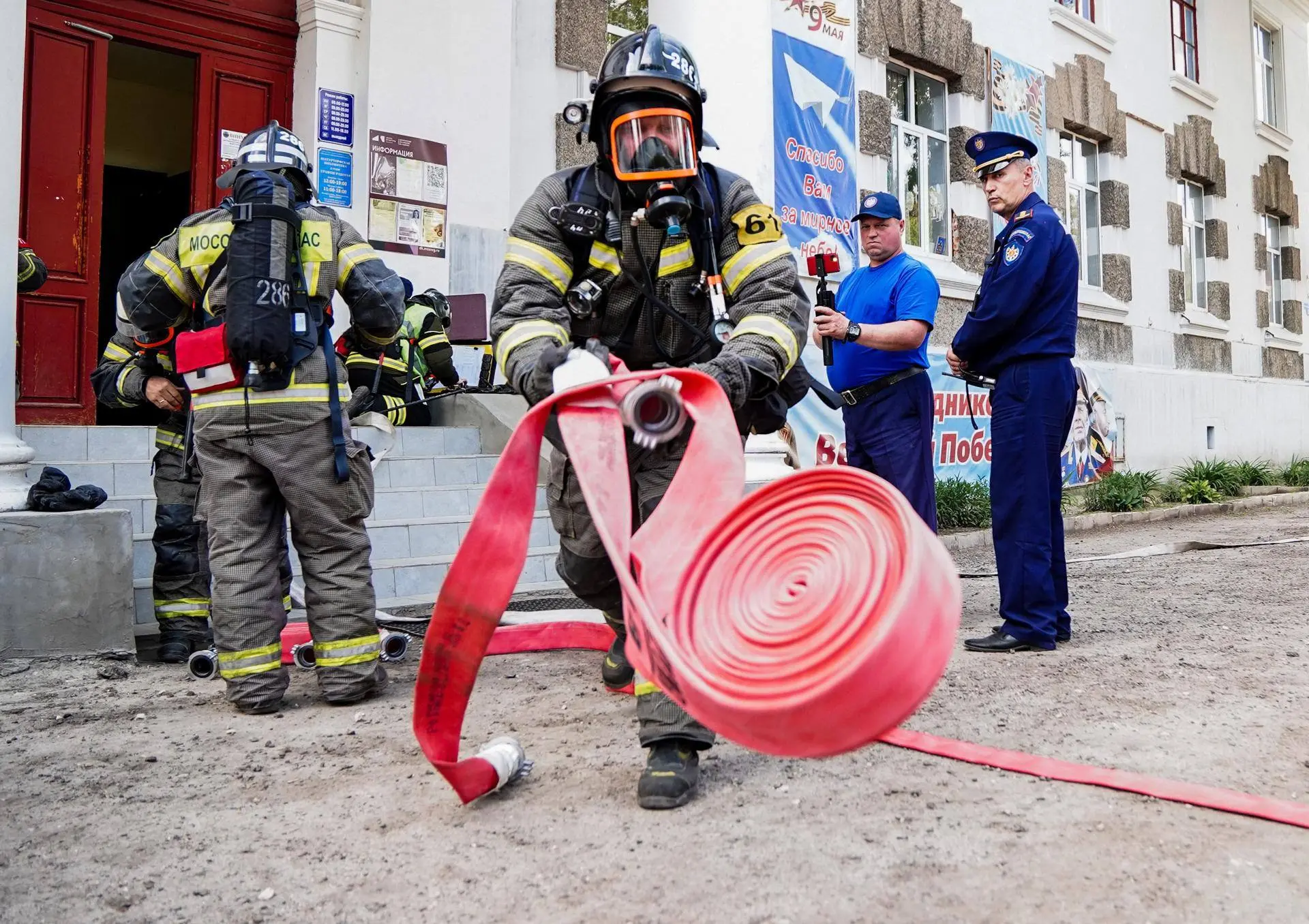 🔥 Зрительный зал в "дыму". Пожарные потушили условное возгорание в ДК 🎭  🚒 Вчера тишину посёлка Шату