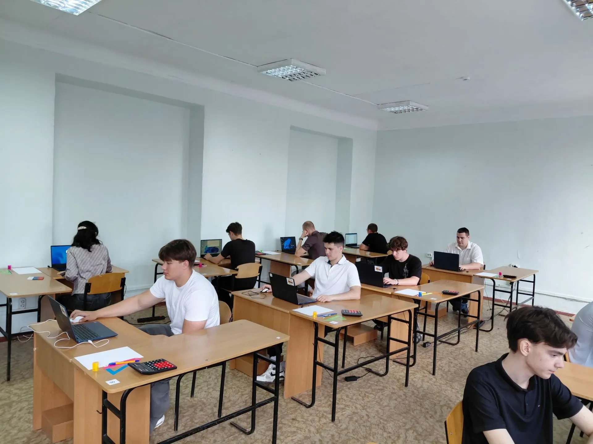 🏆 Экзамен сдан на прочность!

Студенты групп С-41 и С-42 специальности «Строительство и эксплуатаци