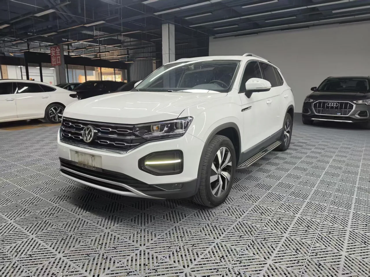 🔥 Ещё один Volkswagen Tayron для нашего клиента!

Выкупили Volkswagen Tayron 2022 модельного года д
