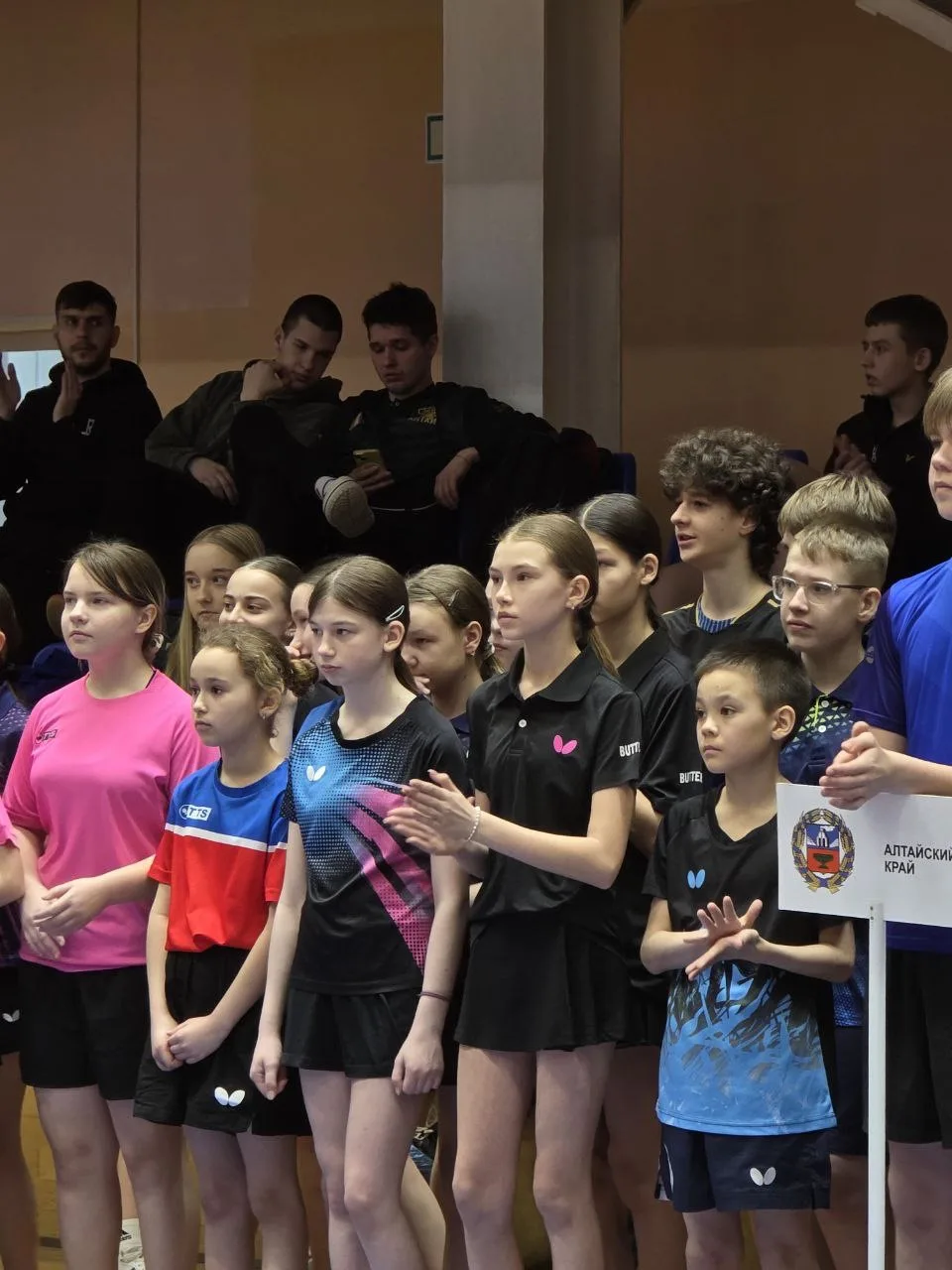 На параде открытия Первенства СФО 🏓 до 16 лет