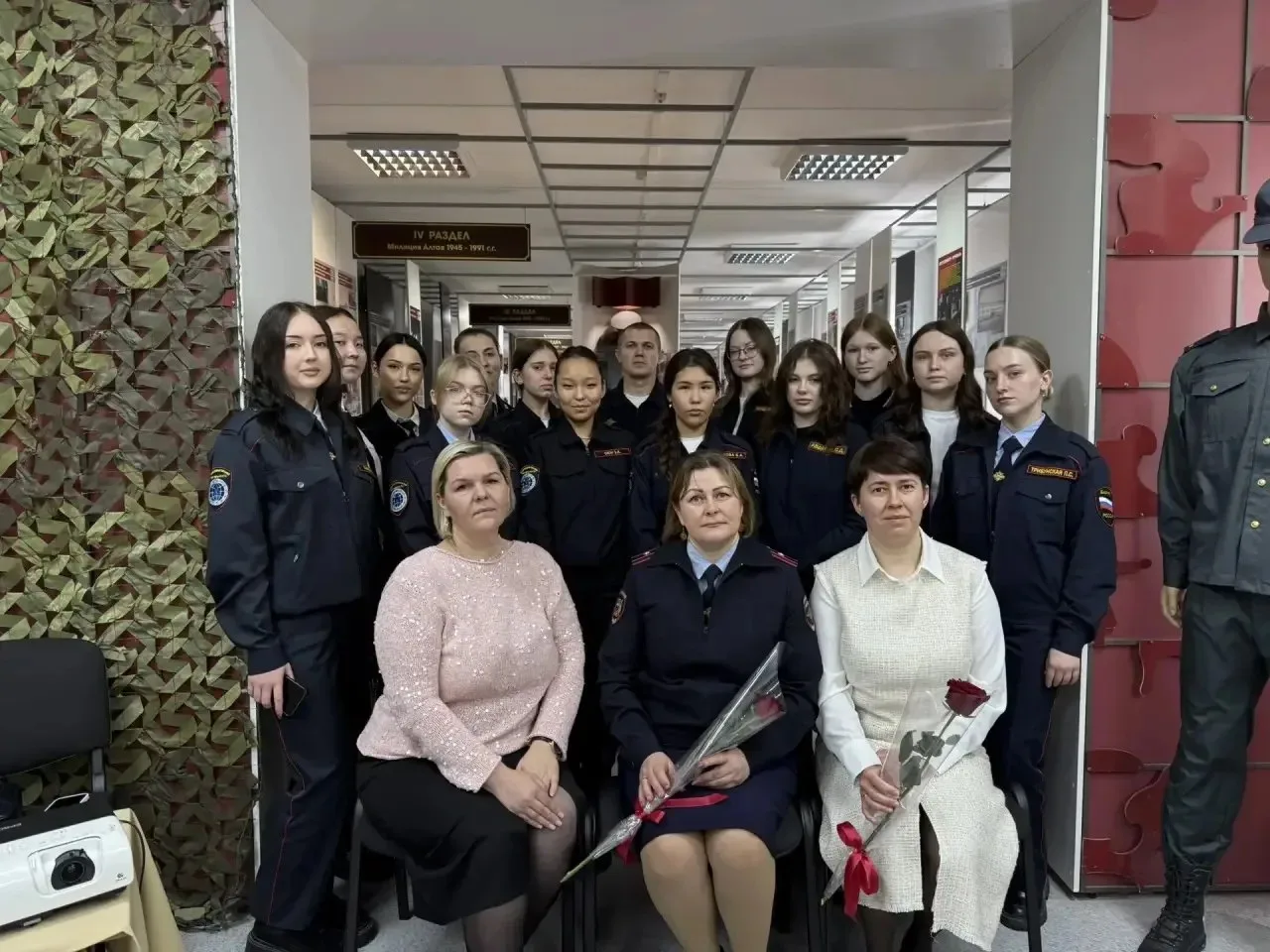 🇷🇺 Студенты колледжа почтили память героинь прошлого и узнали о подвигах современниц.  Студенты груп