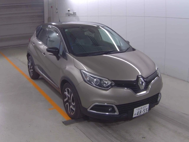 RENAULT CAPTUR

Год 2016
Обьем 1,2 л.
Мощность 118 л.с.
Пробег 53 000 км.
Привод передний
Оценка 4,5