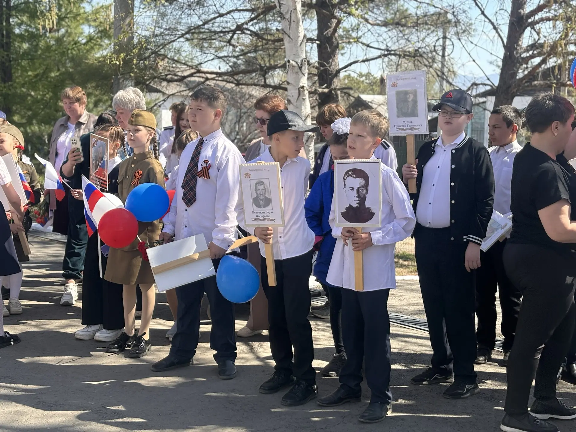 Сегодня наша школа превратилась в один полк — БЕССМЕРТНЫЙ! 🕊️