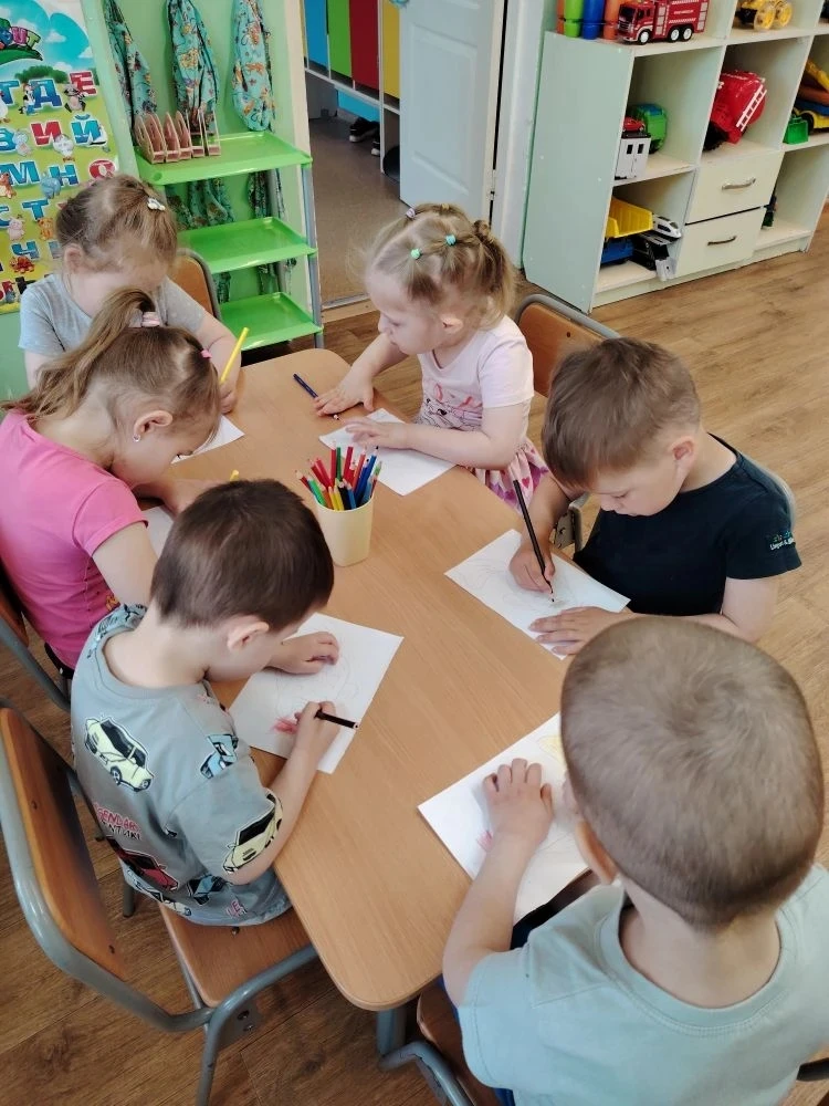 Сегодня на занятии с детьми второй младшей группы 8 закрепляли представление о рыбах, у...