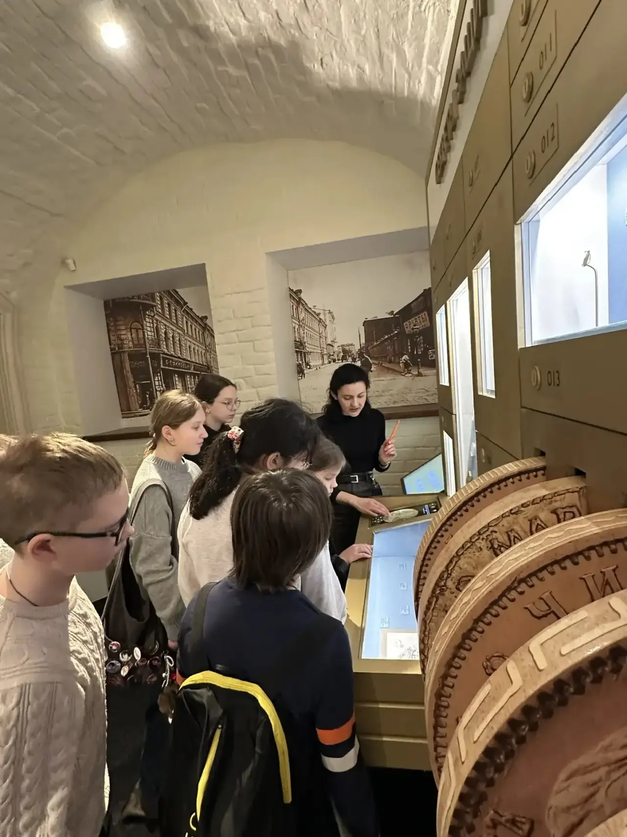 Экскурсия в Музей нумизматики  🏛️Ученики 4 «А» и 4 «В» классов, в сопровождении классных руководител