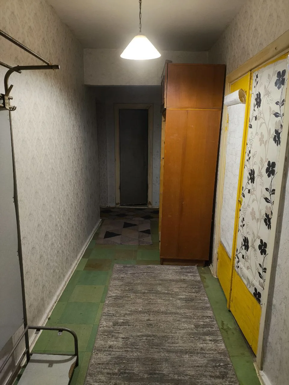Сдам 3комн., Восток, ул. Ватутина (с/м Матрёшка), 5/9, новая мебель, холодильник, газов...