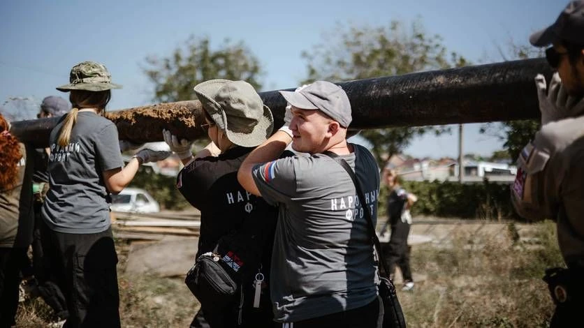 🙏Орловские волонтеры помогли жителям Ростова устранить последствия урагана