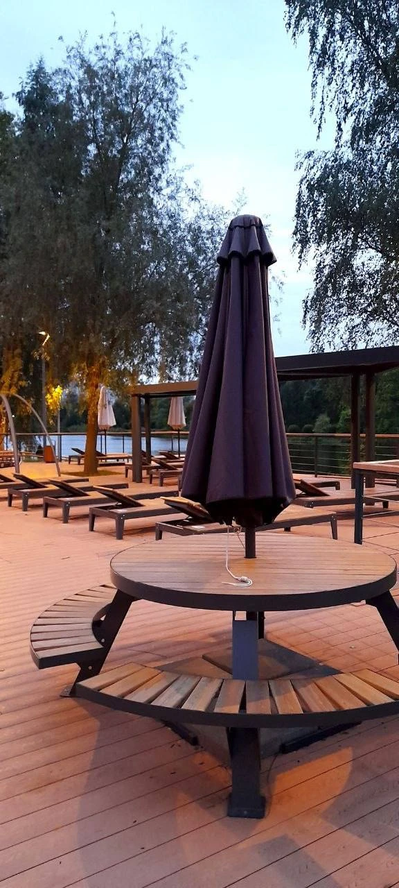 📍Эффектная обустроенная зона отдыха в Джамгаровском парке!