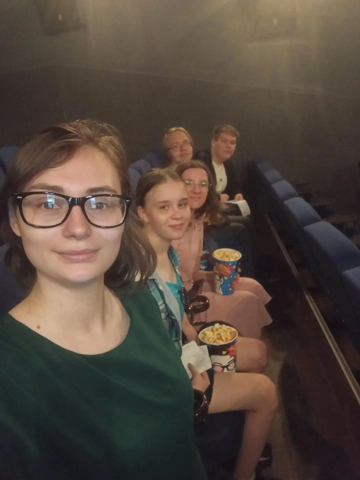 18 июня ребята из трудового отряда  отправились на увлекательный поход в кинотеатр при Дворце культу