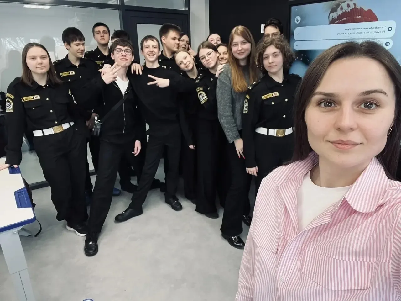 В нашей школе проходит методическая декада классных руководителей 👩‍🏫   В рамках акции «Селфи с клас