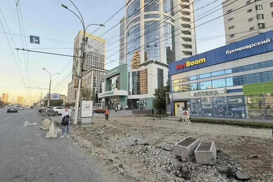 От «Флотилии» до метро «Октябрьская» обновят тротуар в Новосибирске