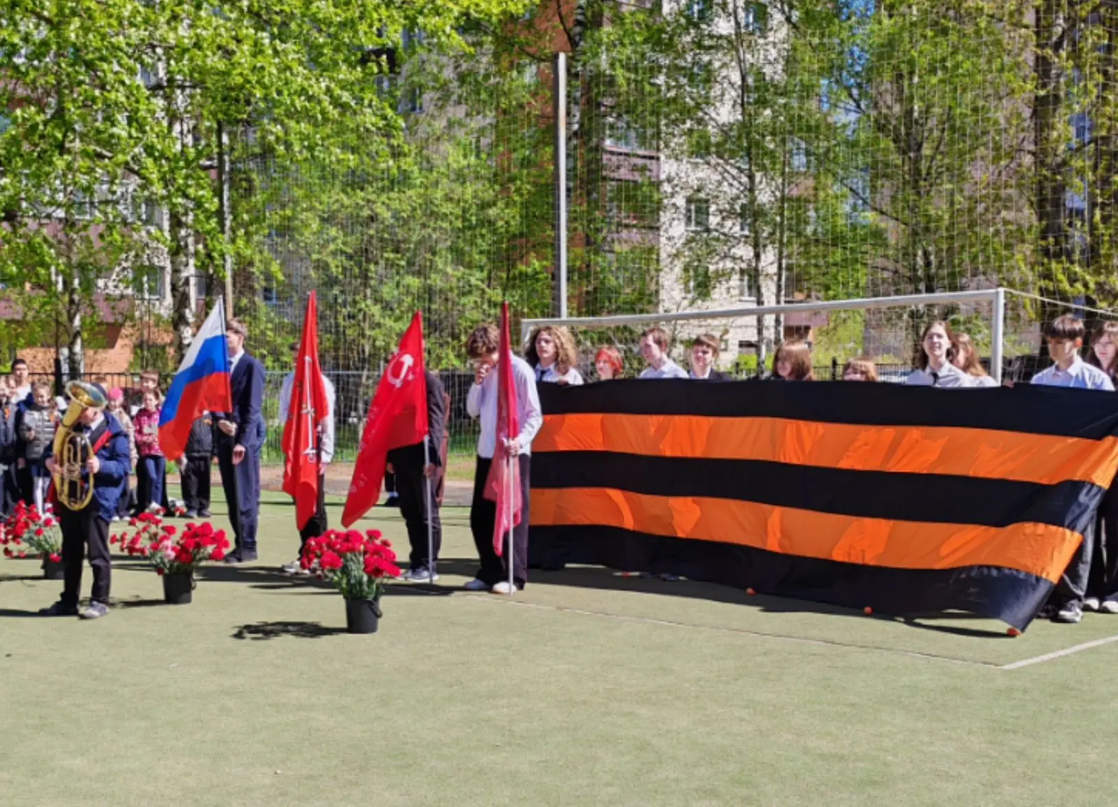 🇷🇺🎖️Торжественная линейка, посвященная 81-й годовщине Победы советского народа в Вел...
