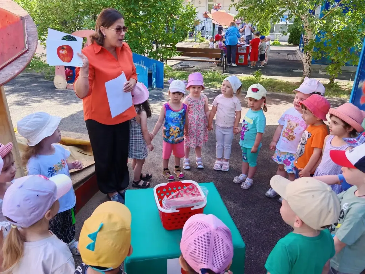Лето, природа и море улыбок!🌞
3 июля в рамках летней оздоровительной работы воспитанники дошкольног