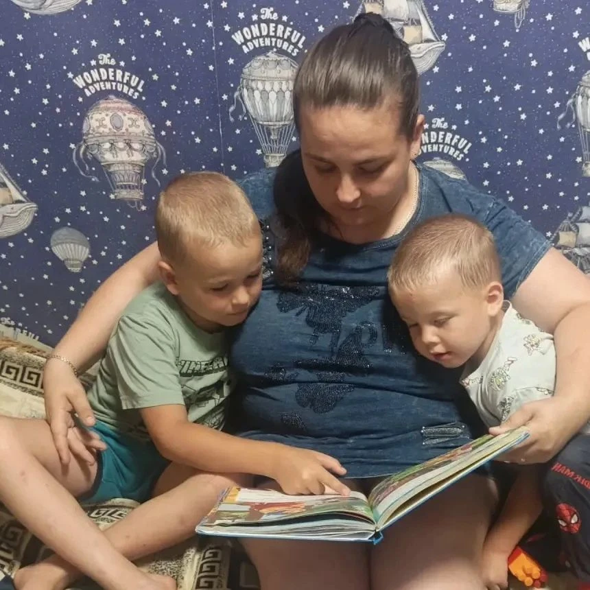 В нашем детском саду стартовала акция «Читаем всей семьей». Совместное чтение дома помогает укреплят
