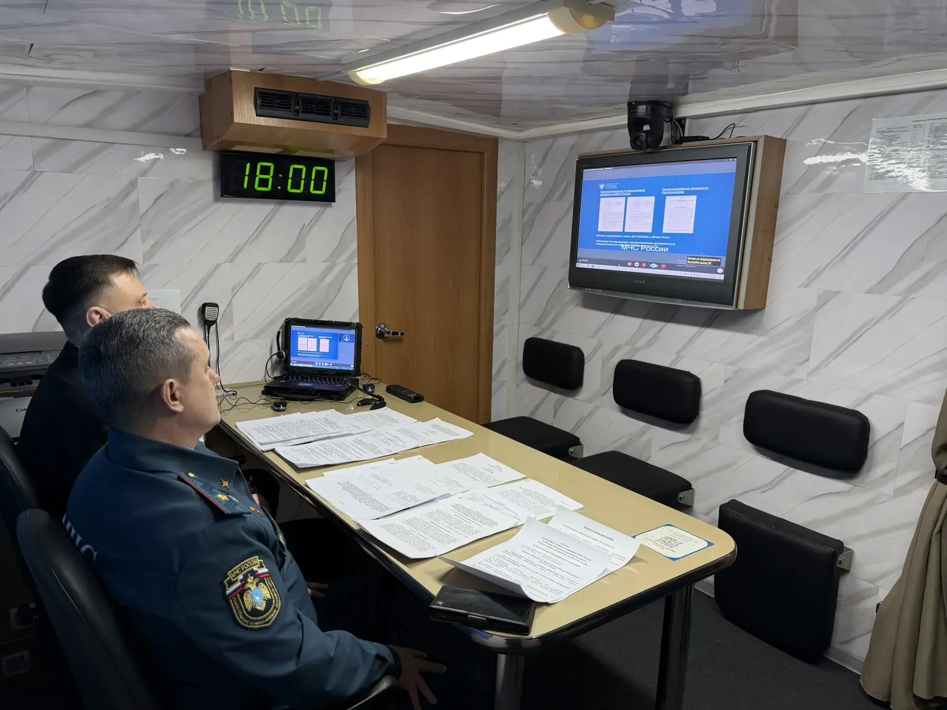В округе завершились командно-штабные учения.  Цель учений — проверить готовность специалистов разли