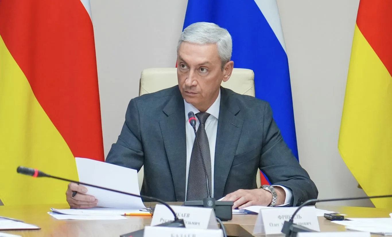 Председатель Правительства РСО – Алания Борис Джанаев провел совещание по вопросам недр...