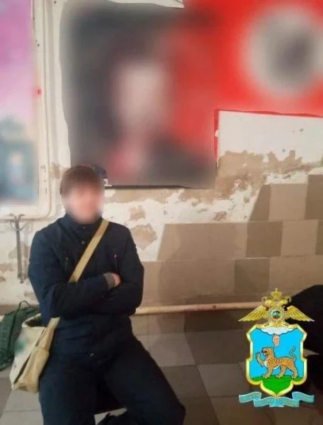 23‑летнего псковича задержали за листовки против власти и в поддержку НБП    23‑летнего Леонида Павл