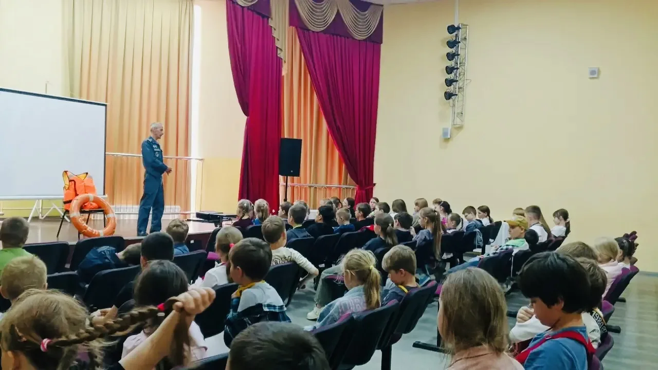 ☀️Лето несёт детям много радостей — солнце, купание, игры, свободное время. Одновременно с этим их п