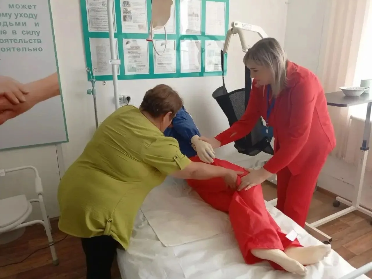 Школа ухода. В центре социального обслуживания населения Самойловского района регулярно...