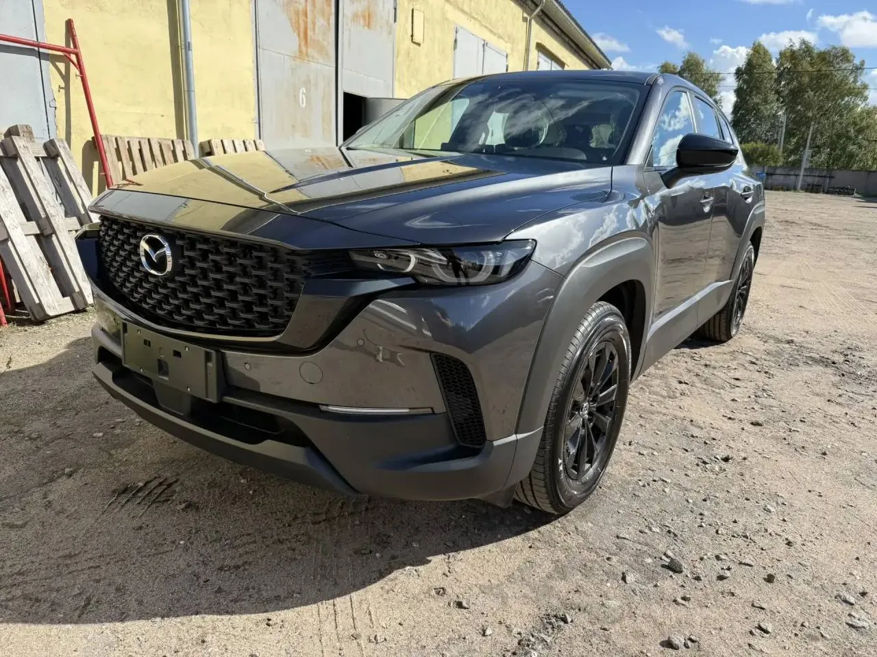 🚘 Вручили классную Mazda CX-50 нашему клиенту из Вологды.