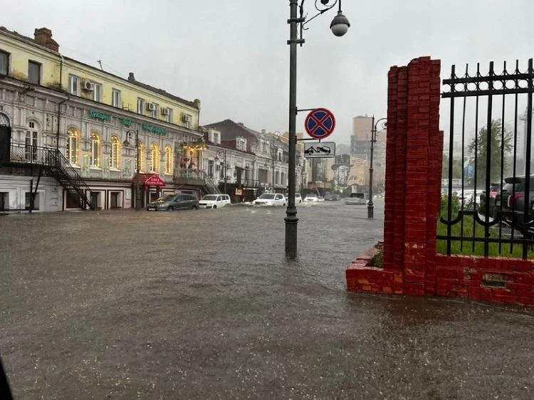 Циклон с Корейского полуострова принес дожди в Приморье