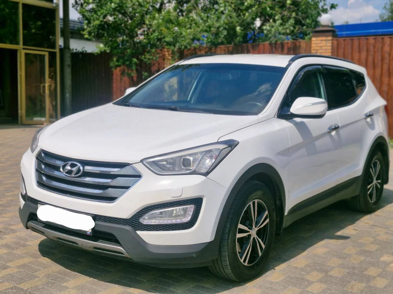 Надежный корейский полноприводный внедорожник HYUNDAI Santa Fe. 2012 г.в