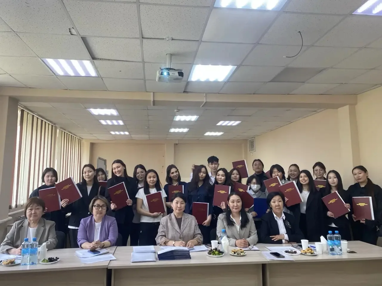 Масштабный старт защит в ЯФЭК! 🎓
С 15 по 19 июня в Финансово-экономическом колледже им. И.И. Фадеев