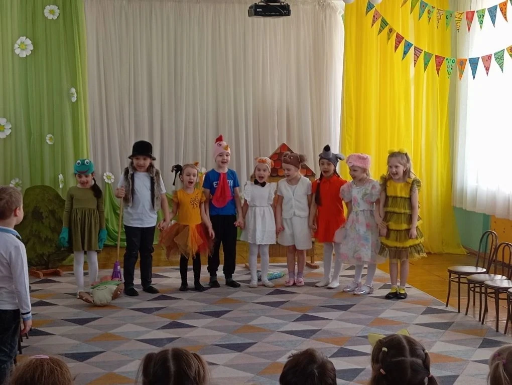 #ВРЕМЯДЕТСКОГОСАДА120  🎭Эта неделя в нашем саду выдалась по-настоящему театральной! Ребята средней, 