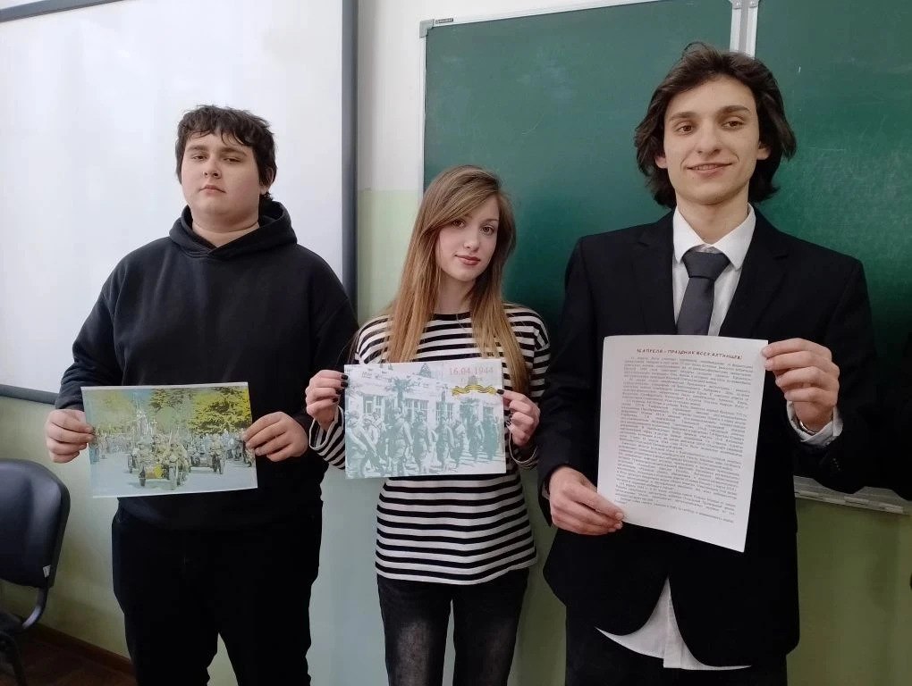 Сегодня в нашей школе прошло важное мероприятие!  Ребята из 11-А провели познавательную беседу для у