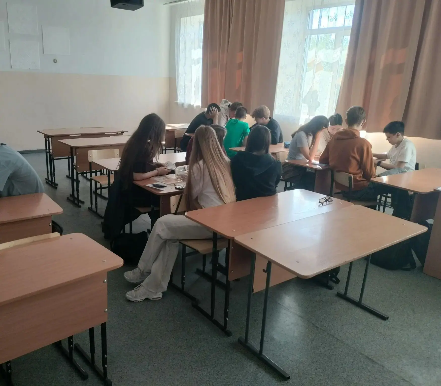 Учащиеся МБОУ "Гимназия 11" вместе с учителями Чусовой Н.Н. и Юдиной А.Ю. приняли участ...