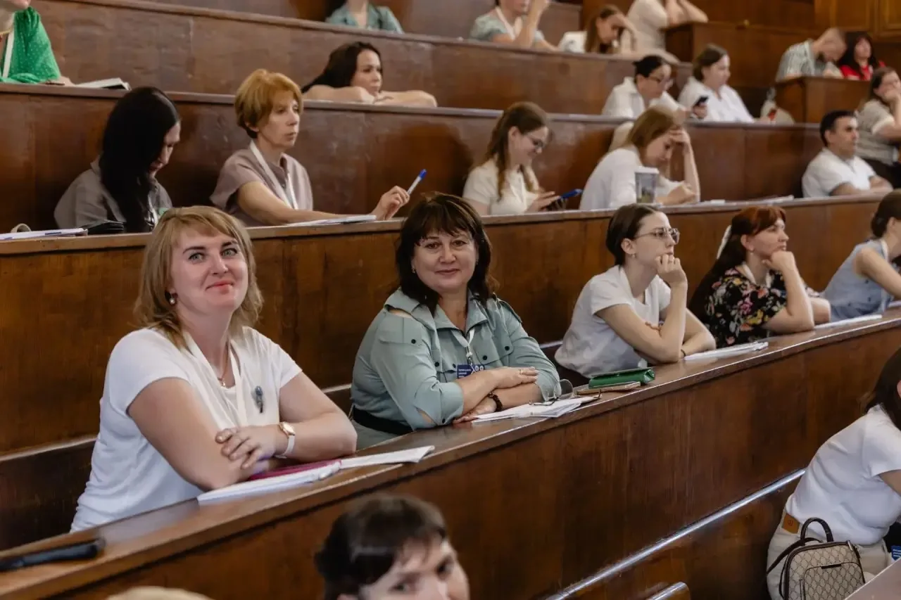 👩‍🔬 С 30 июня по 3 июля на химическом факультете МГУ им. М.В. Ломоносова прошла Летняя школа учите