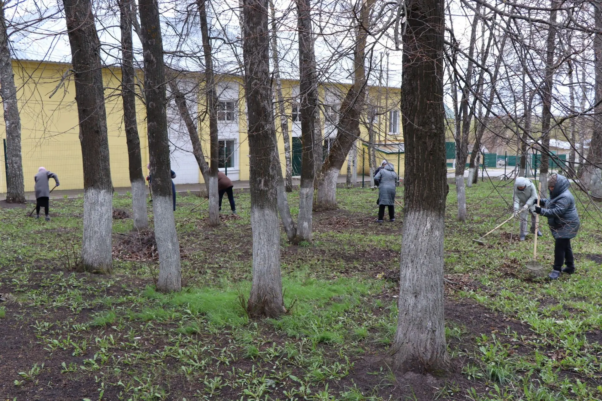 Губернатор Пензенской области Олег Мельниченко объявил месячник по благоустройству. Сот...