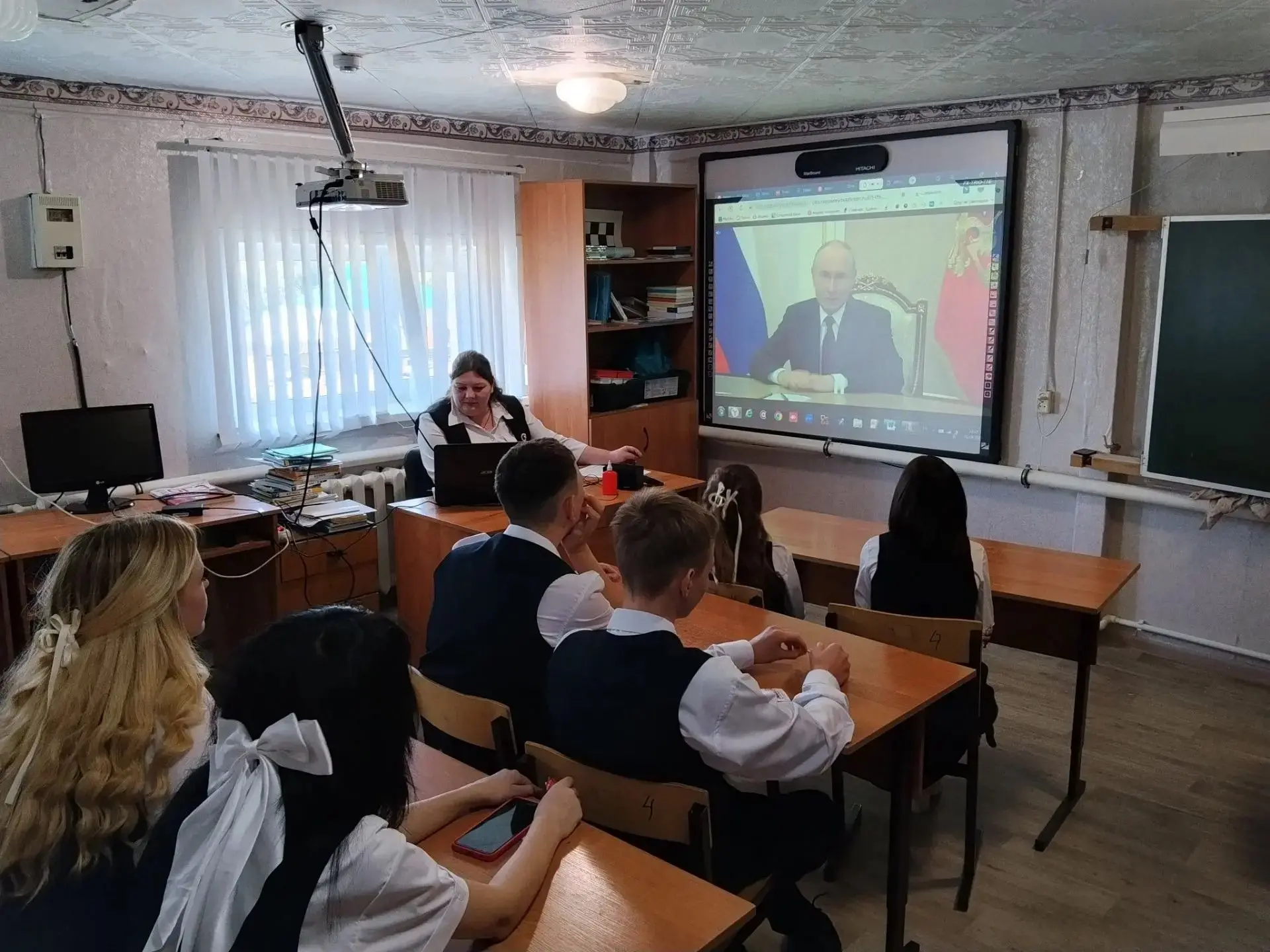 Праздничный день в МКОУ Песковатская ООШ 1 сентября всегда наполнен событиями. Это не т...