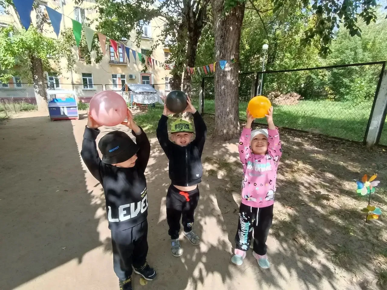 #ЛистаяКалендарь