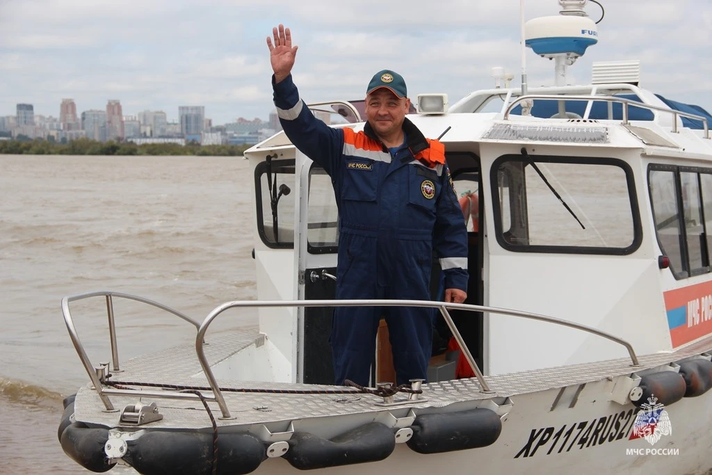 #БезопасныхВыходных всем желает судоводитель ПСО (с.Ракитное) МЧС России Сергей Попков