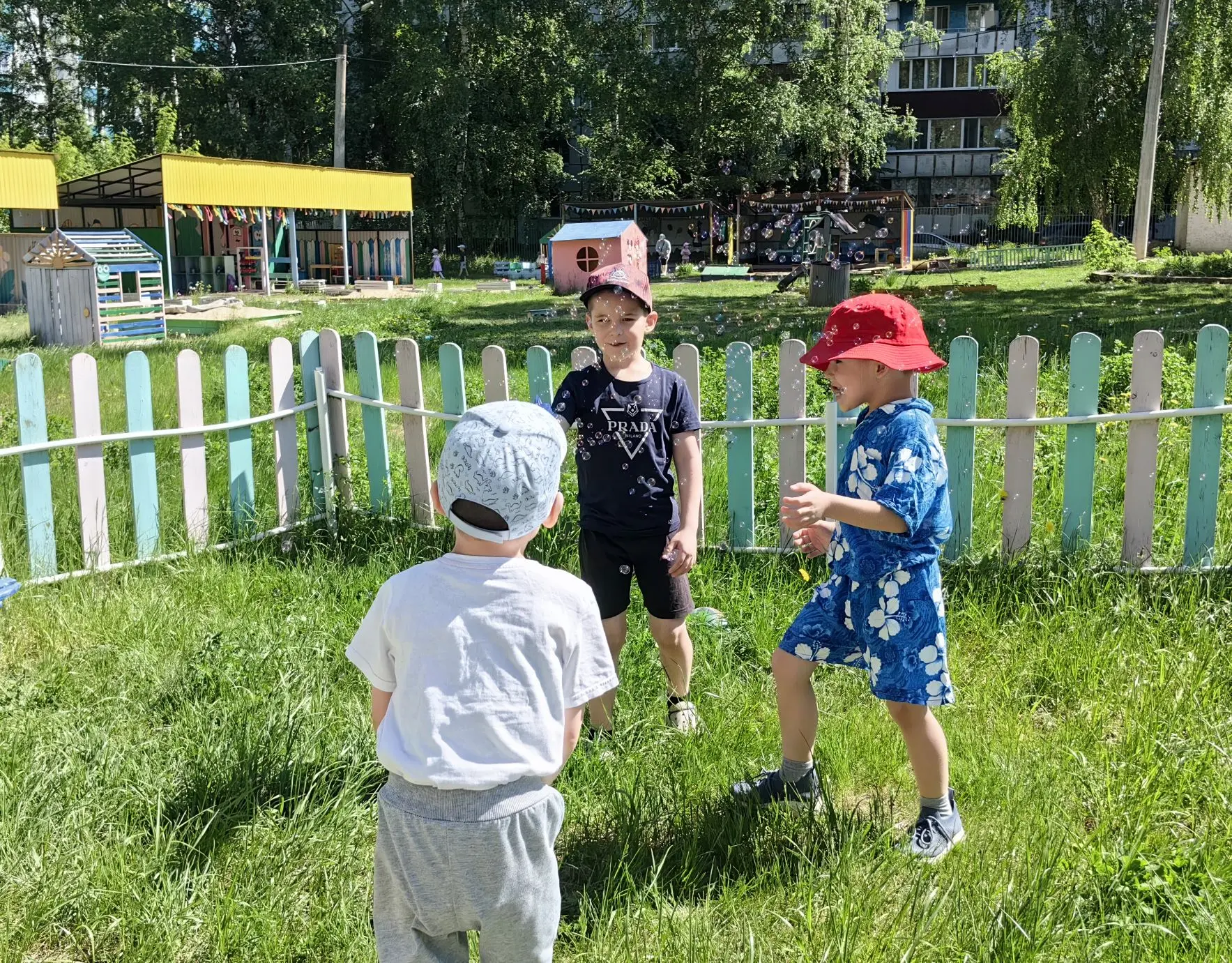 Дети группы с ЗПР также  замечательно провели время на прогулке 🌅