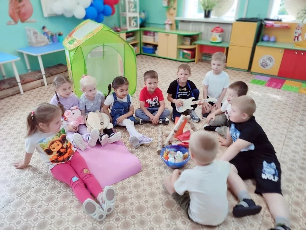 🌿 День летних походов.
🎒 Сегодня, 30 июня, в детском саду №3 Узловского района прошел необычный Де