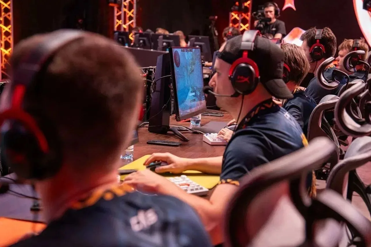 Сыктывкарские игроки из команды 4AM стали чемпионами по Dota 2 на цифровом фестивале ге...